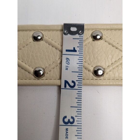 Vintage Calvin Klein Cream Faux Leather Diamond Embossed Silver Studded Belt, M - Picture 5 of 6